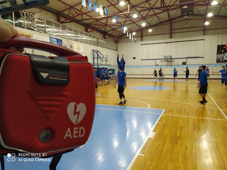 Απινιδωτής στο γήπεδο της Τριανδρίας