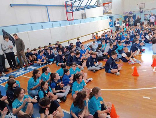 ΚΑΛΟΚΑΙΡΙΝΗ ΓΙΟΡΤΗ ΤΟΥ ΤΜΗΜΑΤΟΣ ΜΠΑΣΚΕΤ